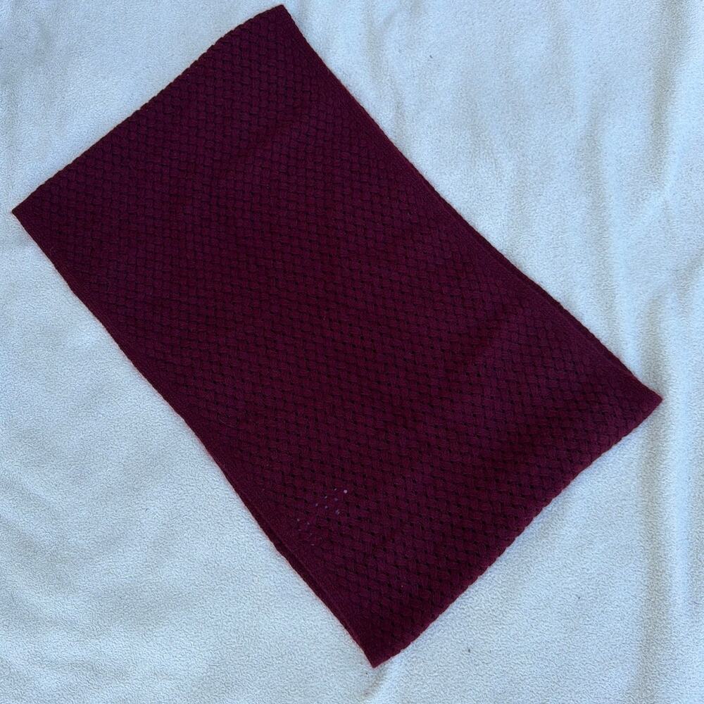 Isaac Mizrahi Live! Infinity Scarf Burgundy 100% Cashmere Open Knit